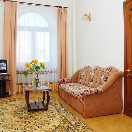 Rentday Apartments - Kiev Екстер'єр фото