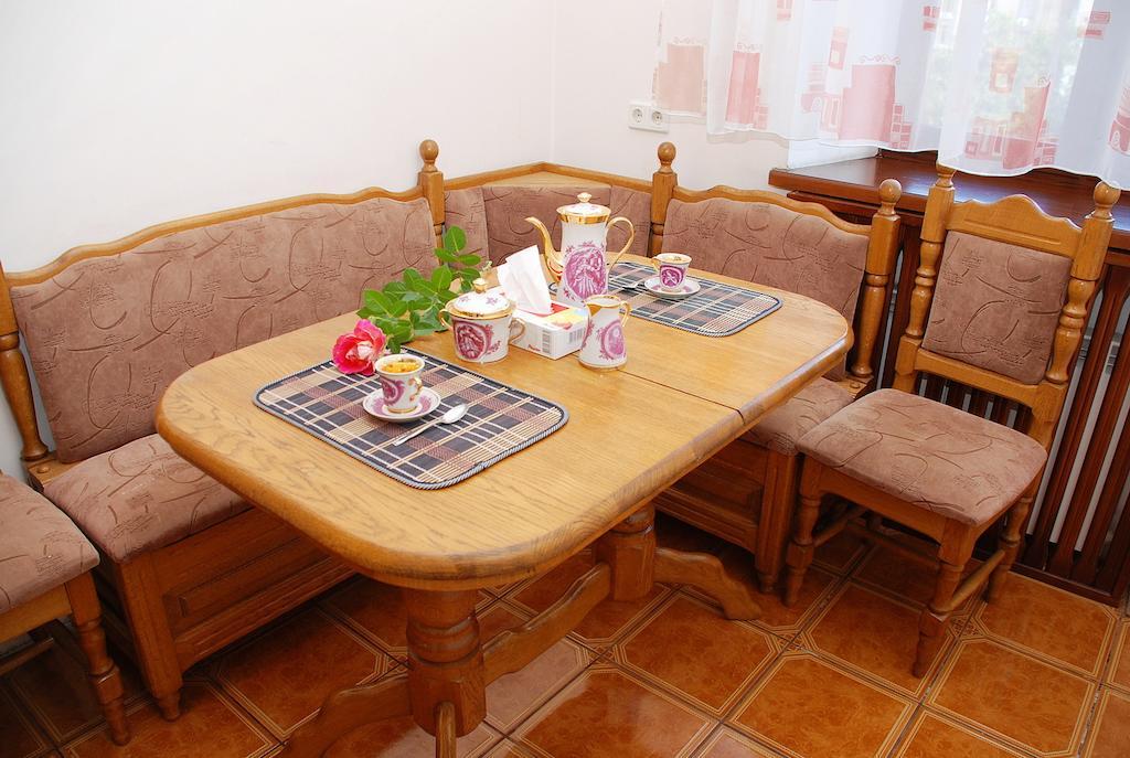 Rentday Apartments - Kiev Екстер'єр фото