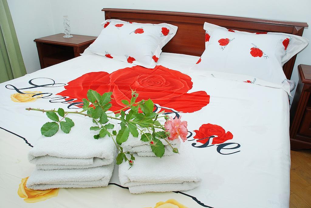 Rentday Apartments - Kiev Екстер'єр фото