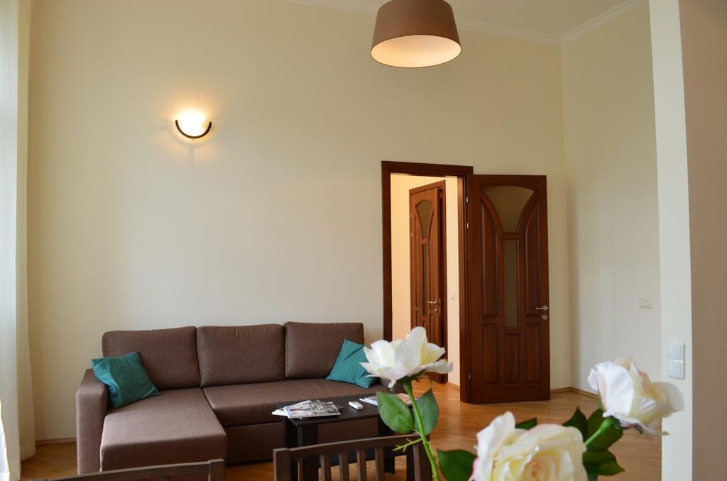 Rentday Apartments - Kiev Екстер'єр фото